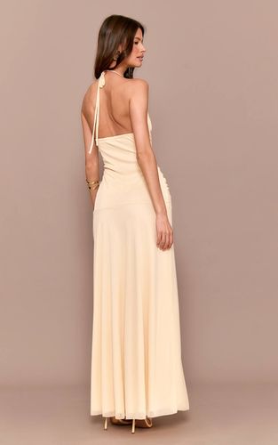 Cream Robe Longue À Bretelles Avec Détail Froncé | Taille 42 - PrettyLittleThing - Modalova