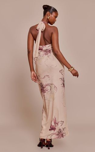 Cream Robe Longue En Mousseline Imprimée À Col Montant | Taille 40 - PrettyLittleThing - Modalova