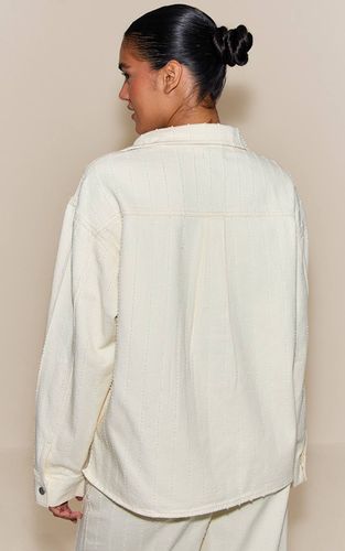 White Chemise En Denim Bouclé Oversize | Taille 42 - PrettyLittleThing - Modalova