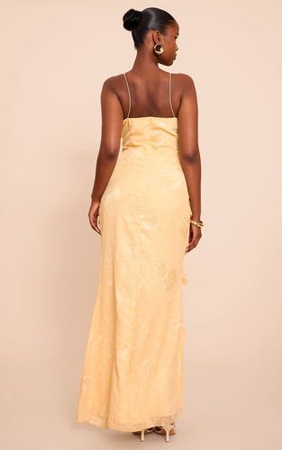 Lemon Robe Longue À Volants Brodés De Fleurs | Taille 42 - PrettyLittleThing - Modalova