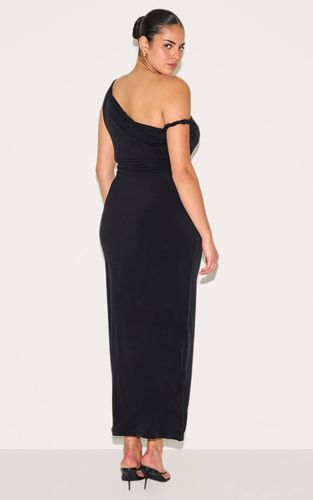 Black Robe Maxi Grande Taille Épaules Dénudées Avec Détail Torsadé | Taille 54 - PrettyLittleThing - Modalova