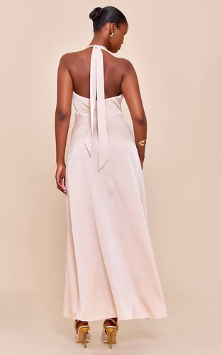 Cream Robe Longue Satinée À Col En V | Taille 36 - PrettyLittleThing - Modalova