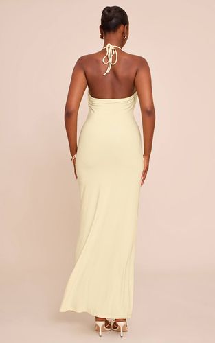 Lemon Robe Longue Drapée En Tissu Satiné À Col Licou | Taille 42 - PrettyLittleThing - Modalova