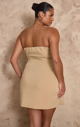 Stone Robe Moulante Plt Label Plus Avec Détail Brodé Et Finition Tissée Au Col | Taille 44 - PrettyLittleThing - Modalova