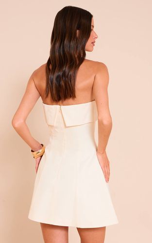 Butter Yellow Robe Mini Bandeau À Détail Replié | Taille 42 - PrettyLittleThing - Modalova