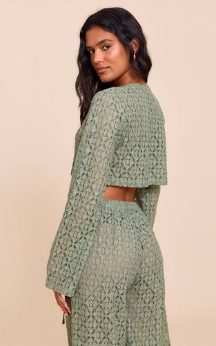 Khaki Top Court En Dentelle Avec Détail Bouton | Taille 44 - PrettyLittleThing - Modalova