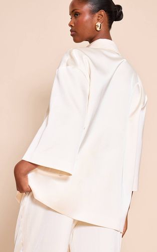 Cream Blazer Oversize En Satin Ajusté | Taille 32 - PrettyLittleThing - Modalova