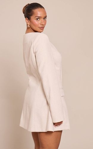 Cream Robe Blazer Cintrée Aspect Laine Boutonnée Devant | Taille 42 - PrettyLittleThing - Modalova