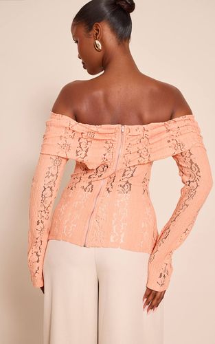 Peach Haut Bardot Ajusté En Dentelle À Manches Évasées | Taille 32 - PrettyLittleThing - Modalova