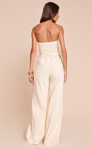 Cream Combinaison Bandeau Texturée À Boutons | Taille 44 - PrettyLittleThing - Modalova