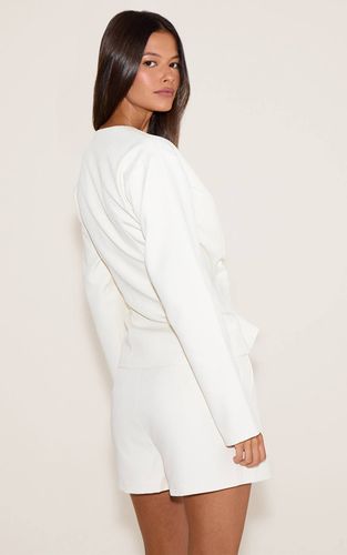 Cream Ensemble Blazer Asymétrique Cintré À La Taille Ajusté | Taille 44 - PrettyLittleThing - Modalova