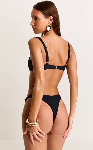 Black Haut De Bikini À Armatures Avec Barre En U | Taille 42 - PrettyLittleThing - Modalova