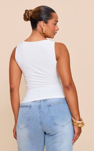 White Haut Shape Col Carré En Tissu Slinky | Taille 42 - PrettyLittleThing - Modalova