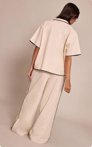 Pyjama Large À Nouer Avec Détails Contrastés | Taille 42 - PrettyLittleThing - Modalova