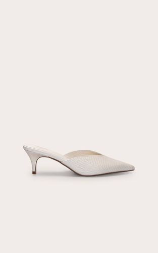 Cream Mule À Talon Bout Pointu Effet Synthétique | Taille 38 - PrettyLittleThing - Modalova