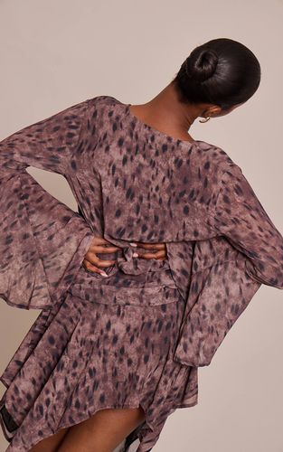 Brown Combi-short Jupe À Volants Étagés Imprimé Léopard | Taille 32 - PrettyLittleThing - Modalova