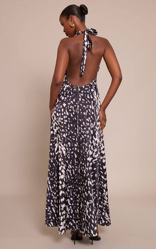 Black Robe Longue Imprimée En Satin À Col Bénitier | Taille 32 - PrettyLittleThing - Modalova