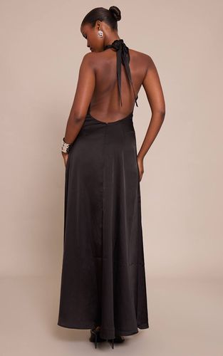 Black Robe Longue Droite En Satin À Col Bénitier | Taille 42 - PrettyLittleThing - Modalova