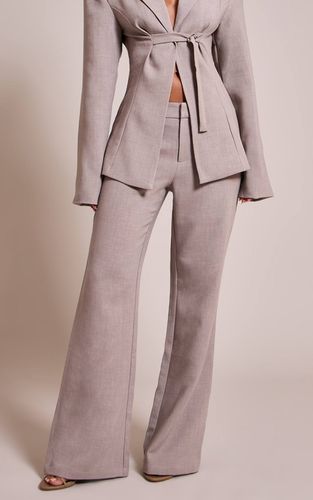 Ash Grey Pantalon Tailleur Large Petite Taille | Taille 42 - PrettyLittleThing - Modalova