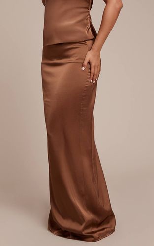Mocha Jupe Longue Satinée Petite | Taille 36 - PrettyLittleThing - Modalova
