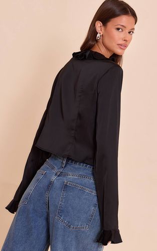 Black Haut À Manches Longues En Satin Avec Volants Et Nœud Sur Le Devant | Taille 32 - PrettyLittleThing - Modalova