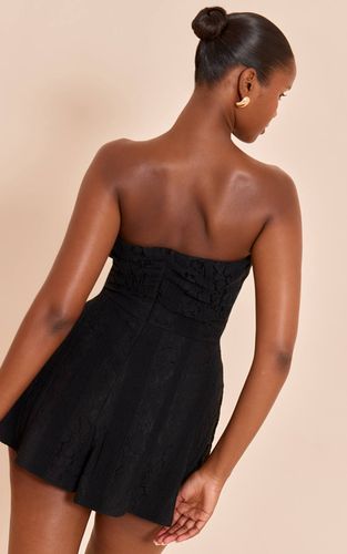 Black Combi-short En Dentelle À Col Rabattu | Taille 42 - PrettyLittleThing - Modalova
