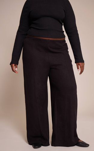 Black Jogging Large À Pinces Toucher Doux Grande Taille | Taille 2XL - PrettyLittleThing - Modalova