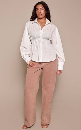 Mocha Jean Droit Ajustant En Denim Shape | Taille 42 - PrettyLittleThing - Modalova