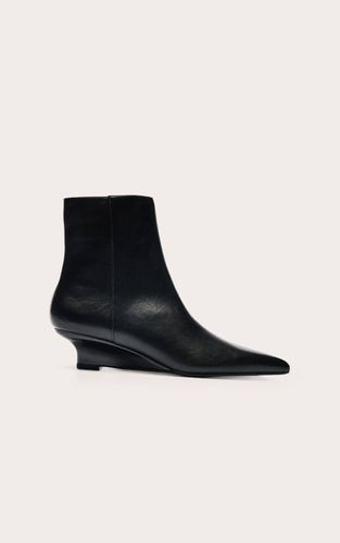 Black Bottines Compensées À Talon Chaton En Synthétiquecuir | Taille 38 - PrettyLittleThing - Modalova