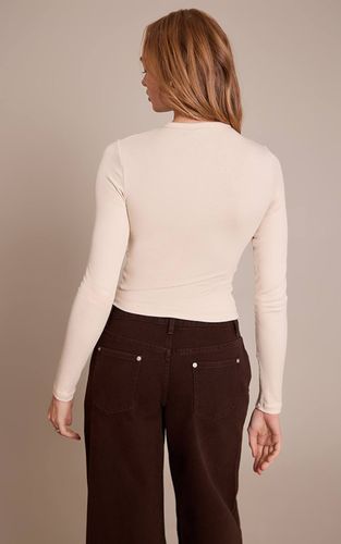 Haut À Manches Longues Côtelé Doux Avec Boutonnage | Taille 32 - PrettyLittleThing - Modalova