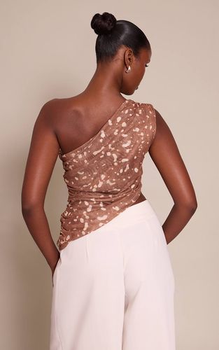 Multi Haut Asymétrique Imprimé En Mesh À Une Épaule | Taille 42 - PrettyLittleThing - Modalova