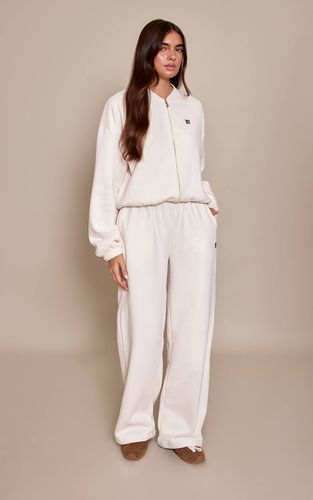 Cream Pantalon De Jogging Droit En Molleton De Coton Plt | Taille XL - PrettyLittleThing - Modalova