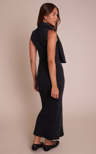 Black Robe Longue À Détail Col Cache-cœur | Taille 42 - PrettyLittleThing - Modalova
