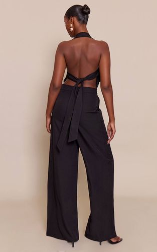 Black Combinaison Pantalon Large Col Plongeant Licou Ajustée | Taille 42 - PrettyLittleThing - Modalova