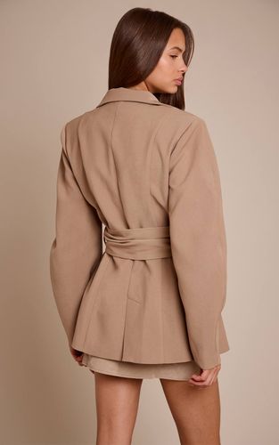 Blazer Ceinturé Taille Froncée À Enroulement | Taille 42 - PrettyLittleThing - Modalova