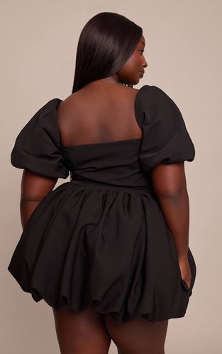 Black Robe Mini Bouffante Tissée Avec Ornements De Strass Grande Taille | Taille 46 - PrettyLittleThing - Modalova