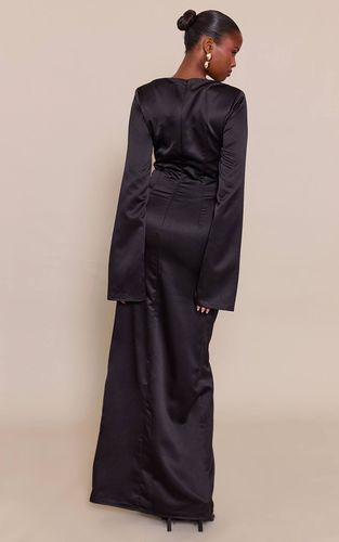 Black Robe Longue En Satin À Col Montant Et Manches Évasées | Taille 32 - PrettyLittleThing - Modalova