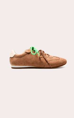 Baskets À Lacets Contrastés En Synthétique | Taille 38 - PrettyLittleThing - Modalova