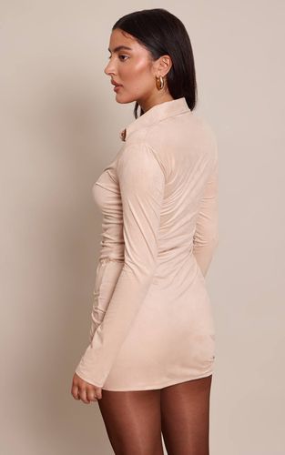Robe Courte Cintrée À Manches Longues En Synthétique Avec Fronces Et Boutonnage | Taille 42 - PrettyLittleThing - Modalova