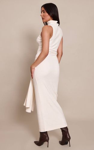 Cream Robe Longue Côtelée Brossée Sans Manches Avec Détail Cache-cœur | Taille 32 - PrettyLittleThing - Modalova