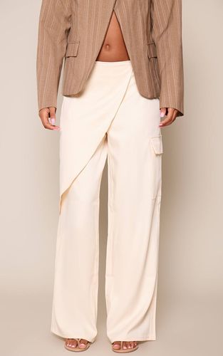 Cream Cargo À Détail Drapé Tissé | Taille 42 - PrettyLittleThing - Modalova