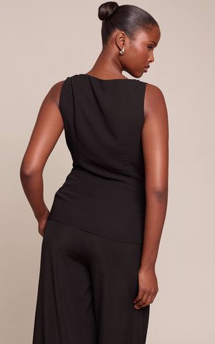 Black Haut Drapé En Mousseline Sans Manches | Taille 32 - PrettyLittleThing - Modalova