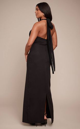 Black Robe Maxi Ajustée À Décolleté Plongeant Avec Détail Bonnets Et Mousseline Contrastée | Taille 36 - PrettyLittleThing - Modalova