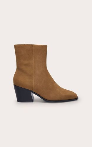 Botte Haute Nubuck À Talon Bloc | Taille 38 - PrettyLittleThing - Modalova