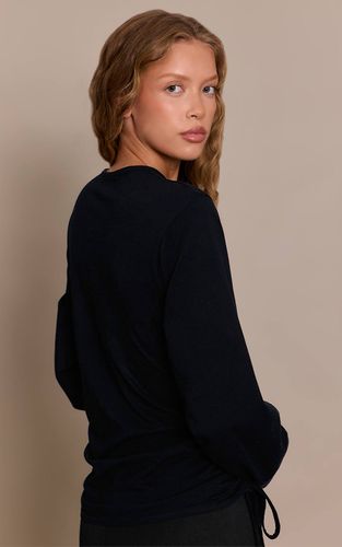 Black Haut Décontracté En Coton Avec Détail Froncé Sur Les Côtés | Taille 32 - PrettyLittleThing - Modalova