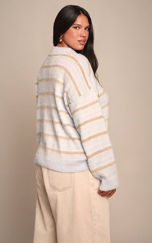 Brown Synthétiquell En Maille Brossée À Rayures Grande Taille | Taille 2XL - PrettyLittleThing - Modalova