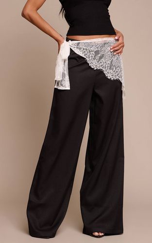Black Pantalon Large Tissé À Détail De Dentelle Enroulée | Taille 44 - PrettyLittleThing - Modalova