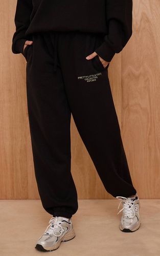 Black Jogging Resserré Aux Chevilles Imprimé | Taille XS - PrettyLittleThing - Modalova