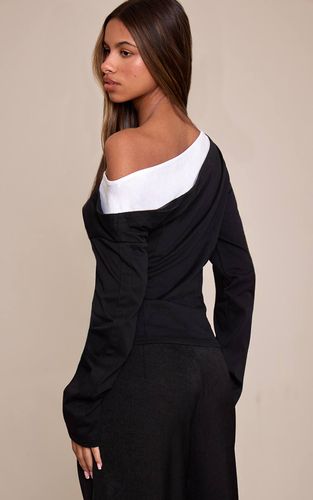 Black Haut Petite À Double Épaisseur Avec Détail Asymétrique | Taille 32 - PrettyLittleThing - Modalova