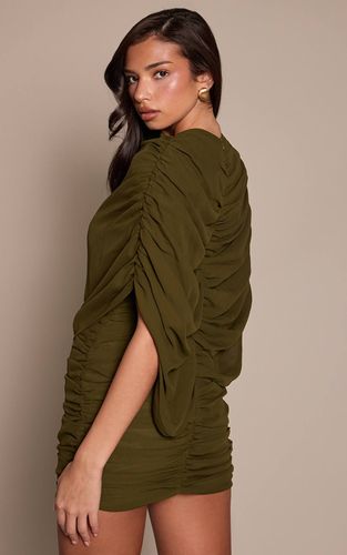Olive Robe Mini Froncée À Détail Superposition En Mousseline | Taille 42 - PrettyLittleThing - Modalova